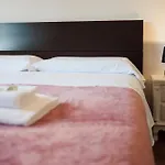 Guesthost - Cozy With Terrace In 아파트 산레모