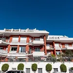 Guesthost - Cozy With Terrace In 아파트 산레모