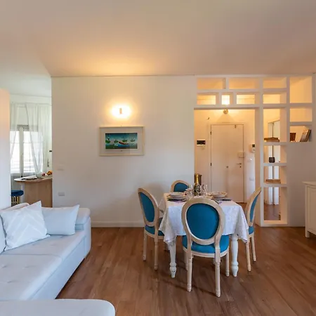 Guesthost - Cozy With Terrace In شقة سانريمو